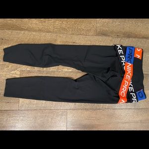 NIKE PRO 7/8 length leggings